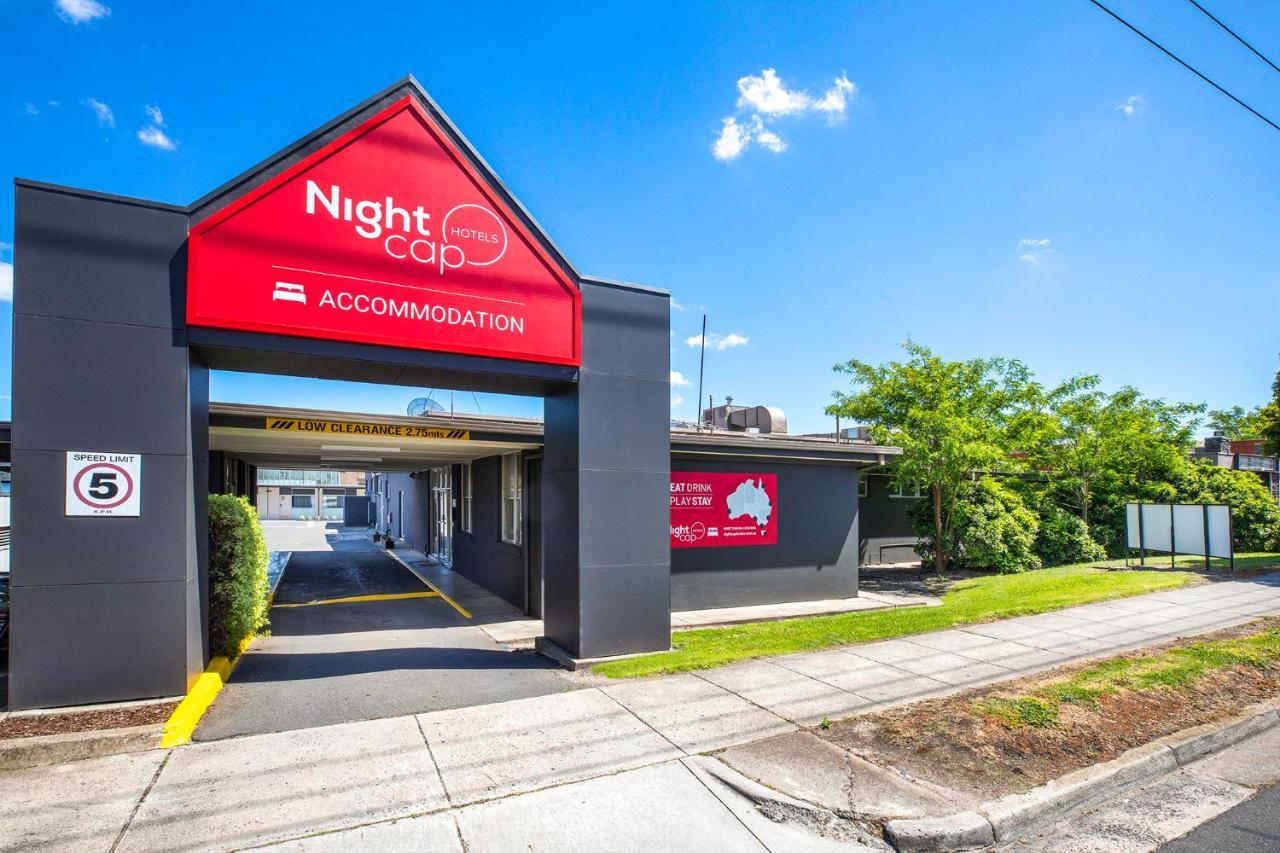 Nightcap At Sandbelt Hotel Moorabbin Dış mekan fotoğraf